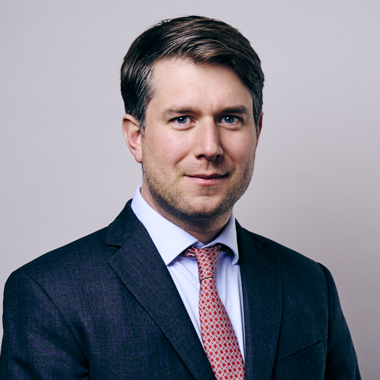 Angus Dalzell Killik Mayfair2177 648Px